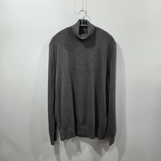 갭 터틀넥 니트 M