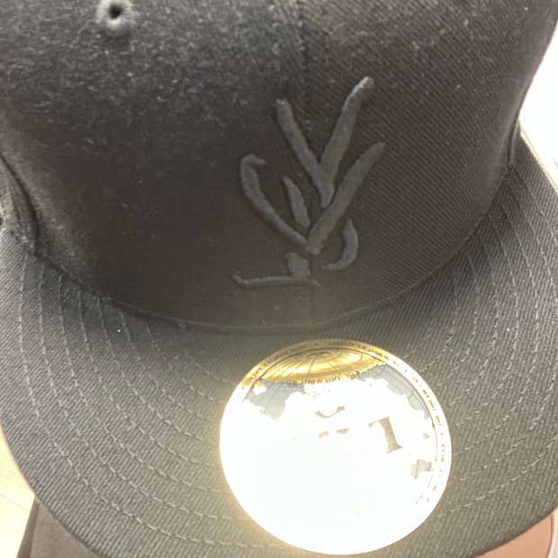 플레이보이 카티 yvl 모자 BLACK ON BLACK 7 3/8