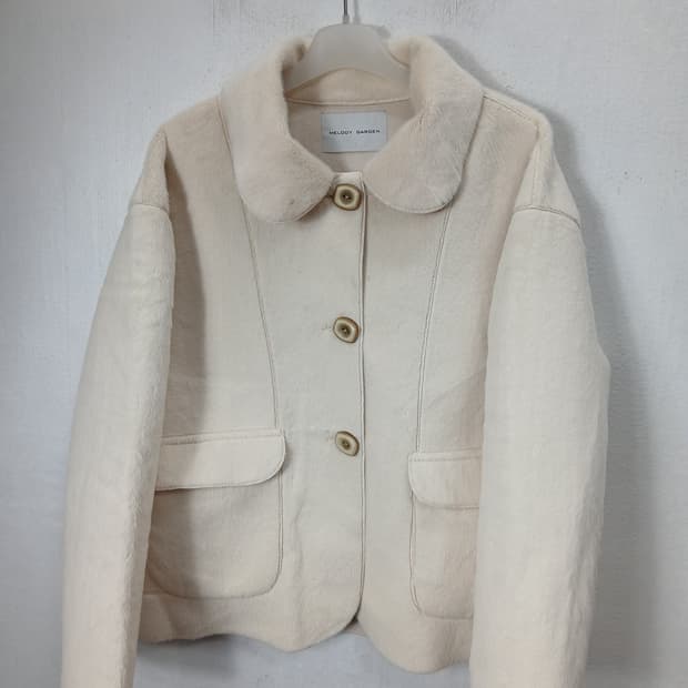 멜로디가든 러블리 아이보리 퍼 숏자켓  90-95 M새제품급