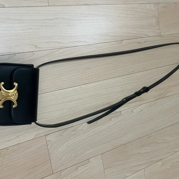 셀린느 트리오페 클로드 미니 블랙