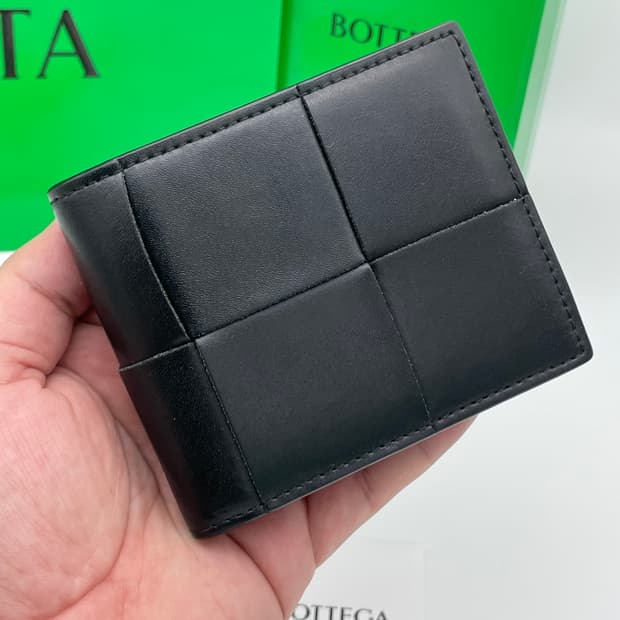[ 새상품 / 풀구성 ] 보테가베네타 인트레치아토 맥시 반지갑