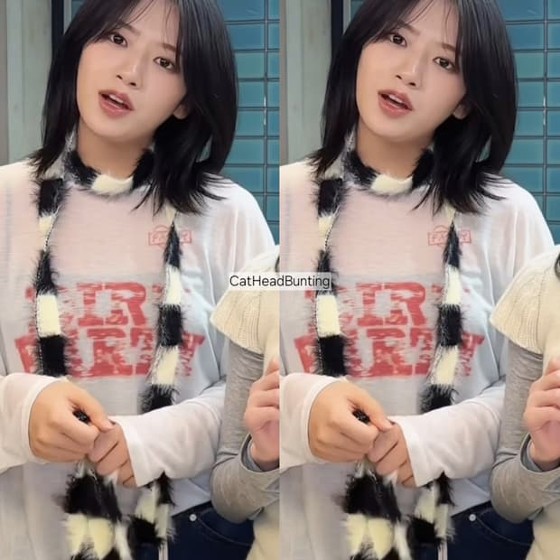 안유진 착용_UNISEX 플러피 스트라이프 롱 슬림 머플러