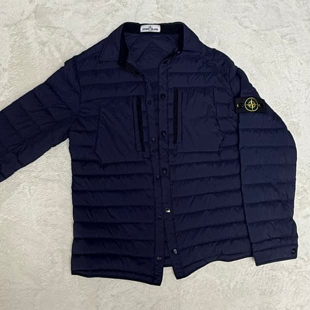 스톤아일랜드 경량패딩 판매합니다