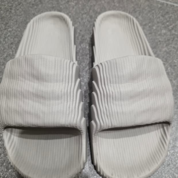 아디다스 아딜렛 1회착용