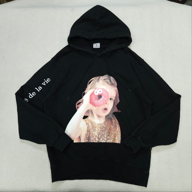 아크메드라비 후드티 1