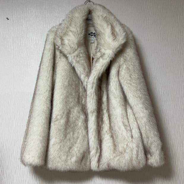 sinoon 시눈 퍼 자켓 아이보리 - 새제품