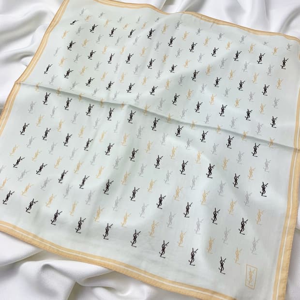 [정품] YSL 입생로랑 로그패턴 빈티지 쁘띠스카프 손수건