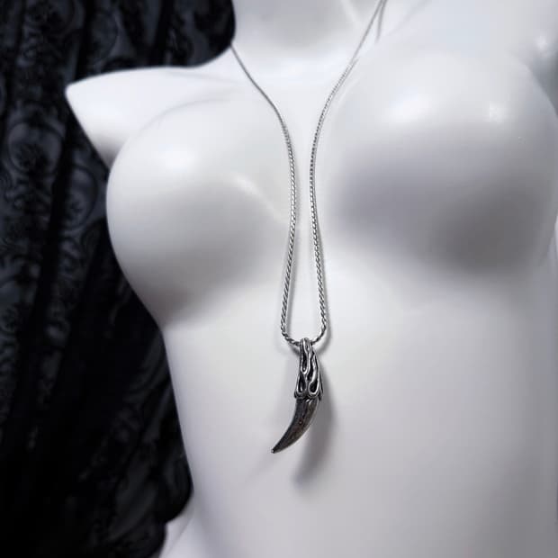 ༒ NECKLACE 001 크로우 팽 실버 네크리스