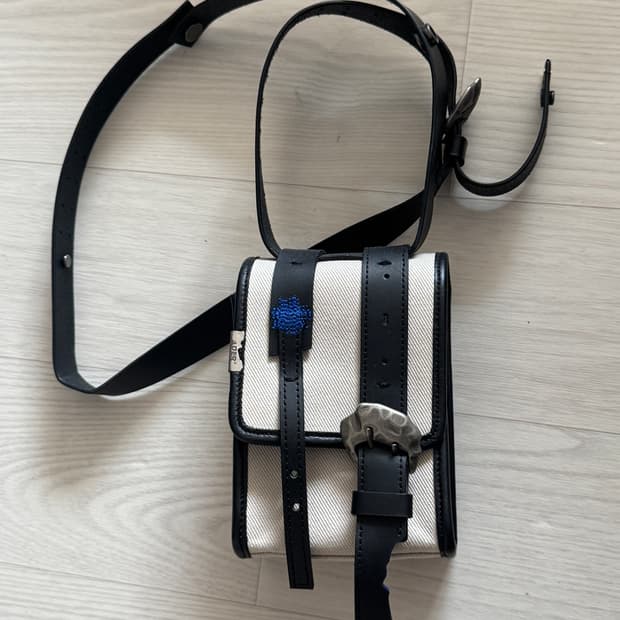 아더에러 ader error 미니 크로스백