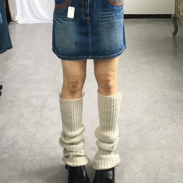 Pocket point denim skirt