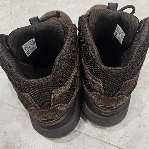 이지 데저트 부츠 오일