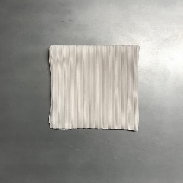 이세이 미야케 플리츠 플리즈 넥워머