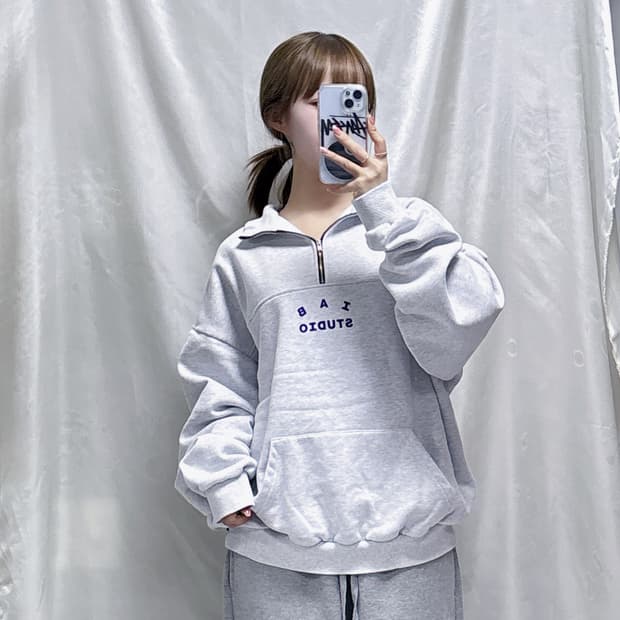 아이앱스튜디오 빅로고 코튼 반집업 