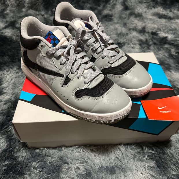 나이키 스캇 맥 어택