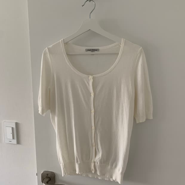 UNIQLO 화이트 라운드 가디건