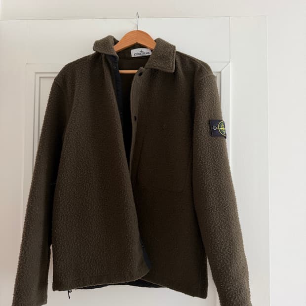 25Fw 스톤아일랜드 후리스셔츠 판매합니다