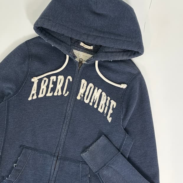 아베크롬비 스펠로고 워싱 후드집업