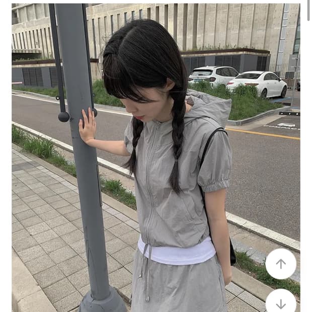 애니원모어 반팔 나일론 후드