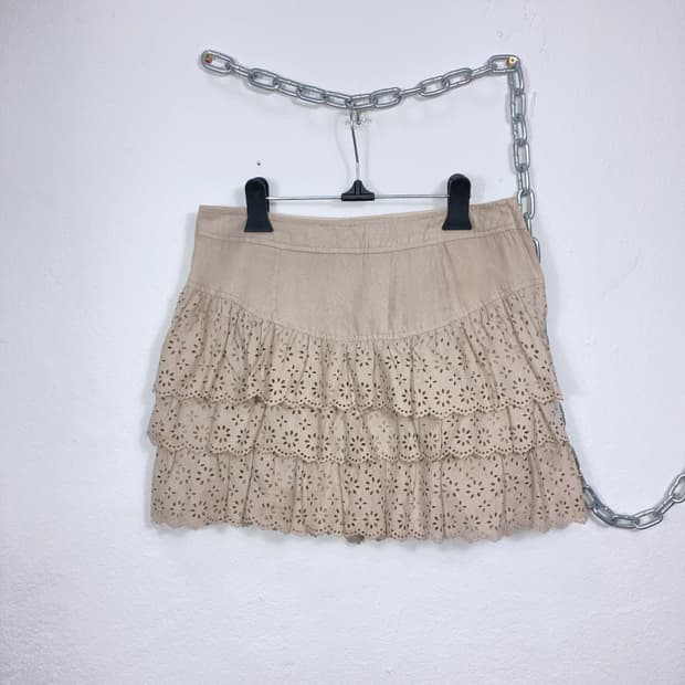 스웨이드 펀칭 스커트