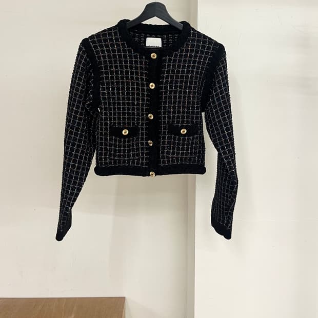산드로 블랙 크롭드 트위드 자켓