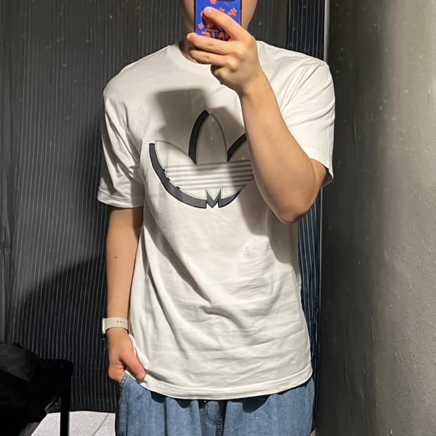 아디다스 화이트 그레이 쉐도우 트레포일 프린팅 코튼 반팔 티셔츠 M