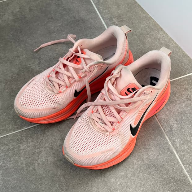 나이키 보메로 18 런닝화 쿠션화 러닝화