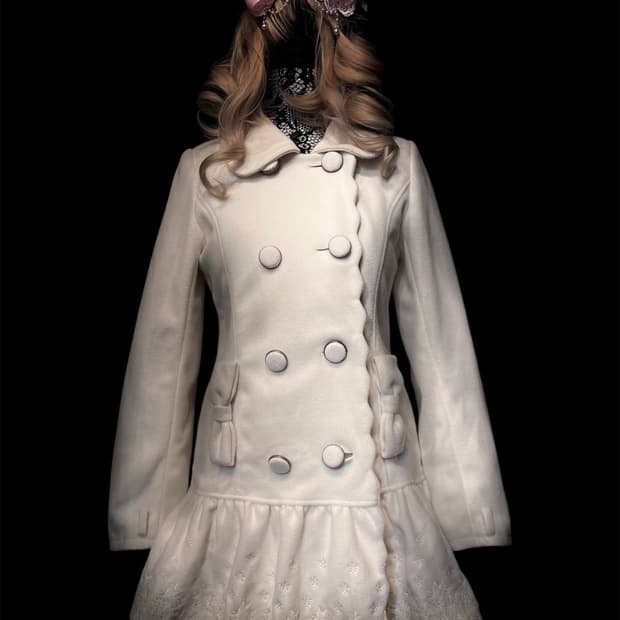 LIZLISA 리본 화이트 히메갸루 코트