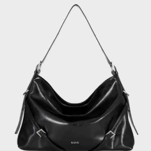 레이브 raive mila large in black