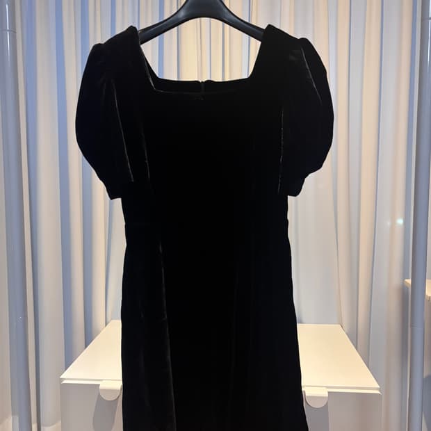 벨벳 반팔 원피스