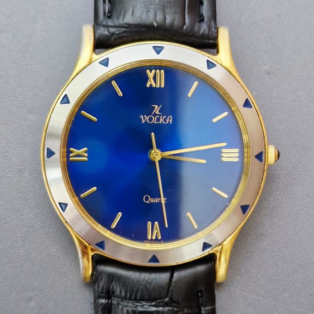 오리엔트 볼카 쿼츠시계 