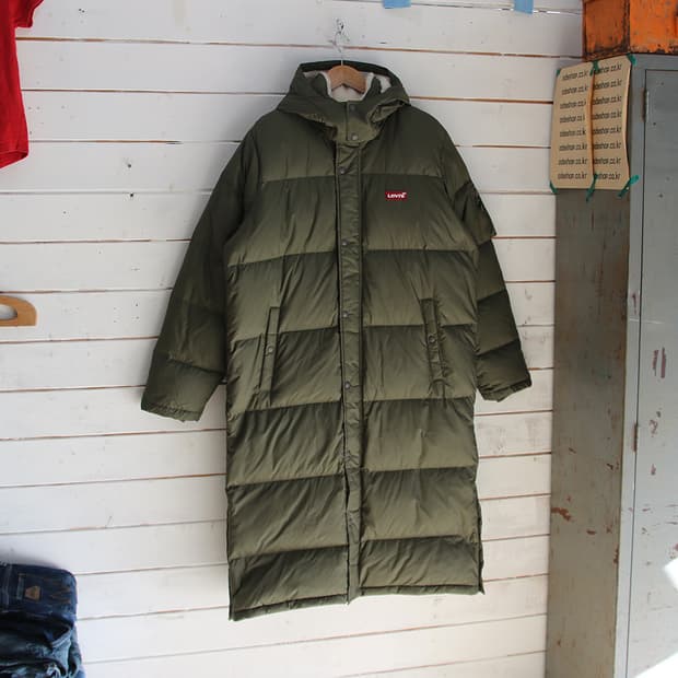 (착용컷) 리바이스 덕다운 롱 패딩 (남성용 100)