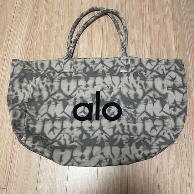 알로(alo) 타이다이 쇼퍼백 요가 가방
