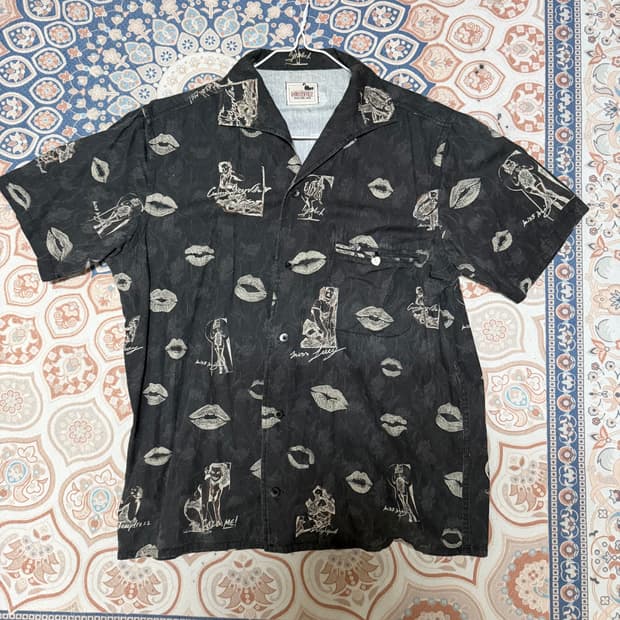 갱스터빌 립프린팅 반팔셔츠