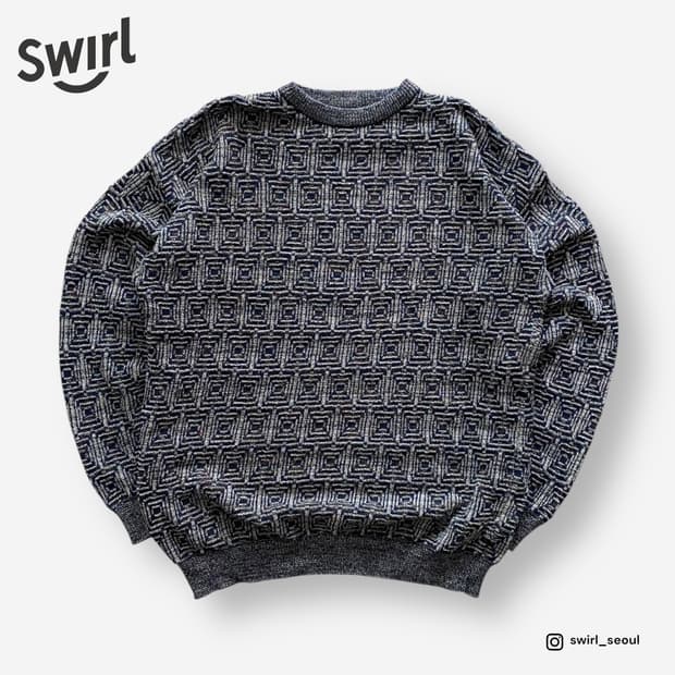 🌊 Geometric pattern knit