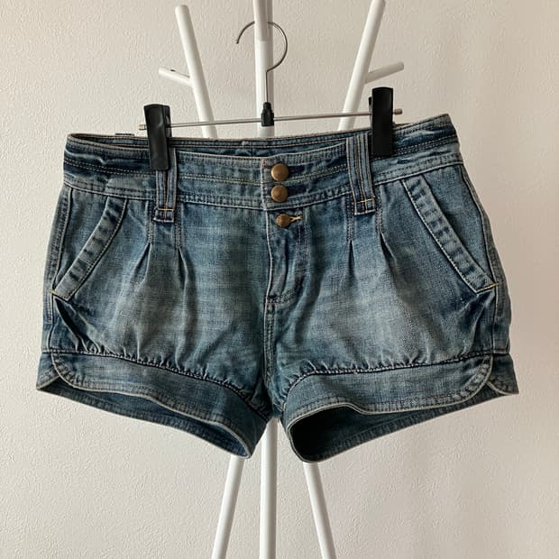 아르마니 익스체인지 벌룬 청반바지