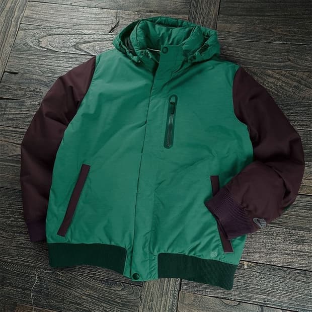 [나이키] 덕다운 후드 봄버 패딩 자켓 M18390