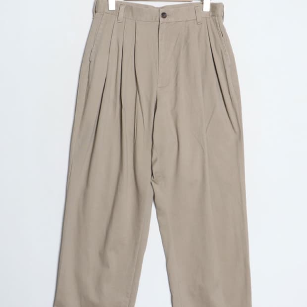 DOCKERS by Levi's Tuck Light Chino (32)