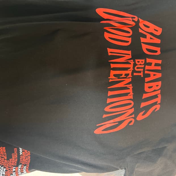 브이론 반팔 티셔츠