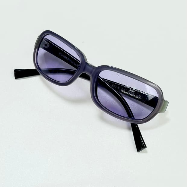 EMPORIO ARMANI 엠포리오 아르마니 사의 빈티지 선글라스