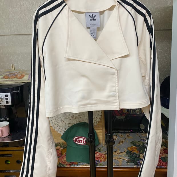 아디다스 3선 크롭 트렌치 XS