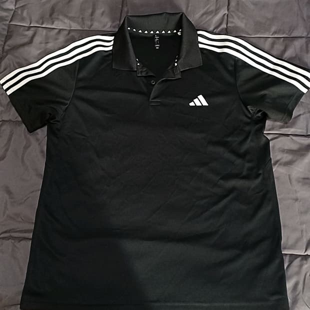 아디다스 얇은반팔 실측105 가슴55 기장71