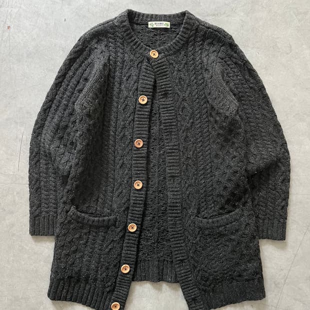 Beams 빔즈 차콜 케이블 버튼 가디건