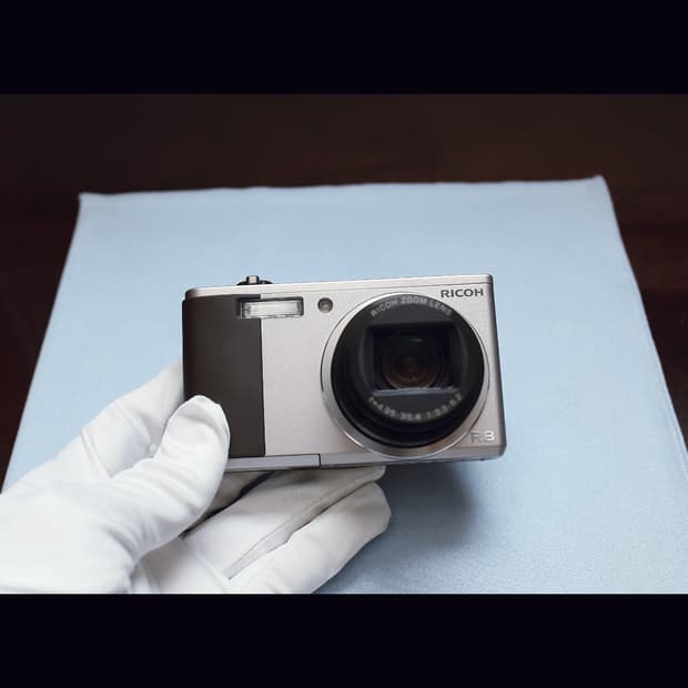 <예약 결제> 리코 r8 실버 빈티지 디카