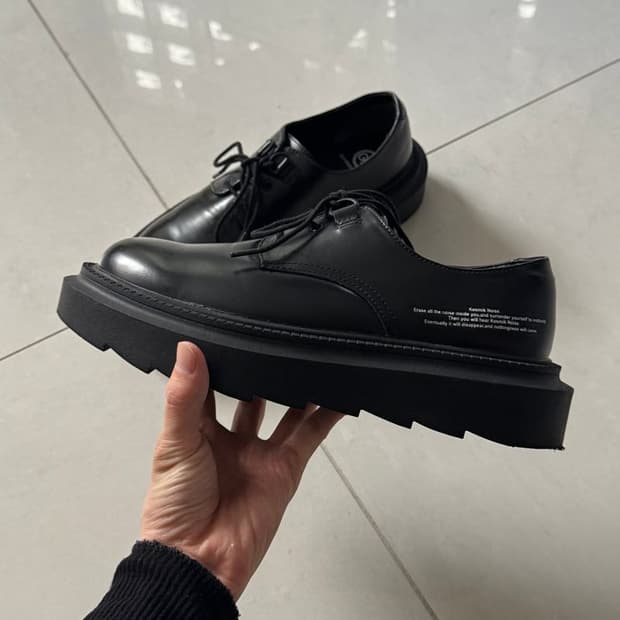 SHIRK SOLE DERBY SHOES 셔크 솔 더비 슈즈