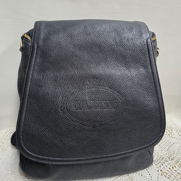 헤지스 가죽 백팩 . 크로스백