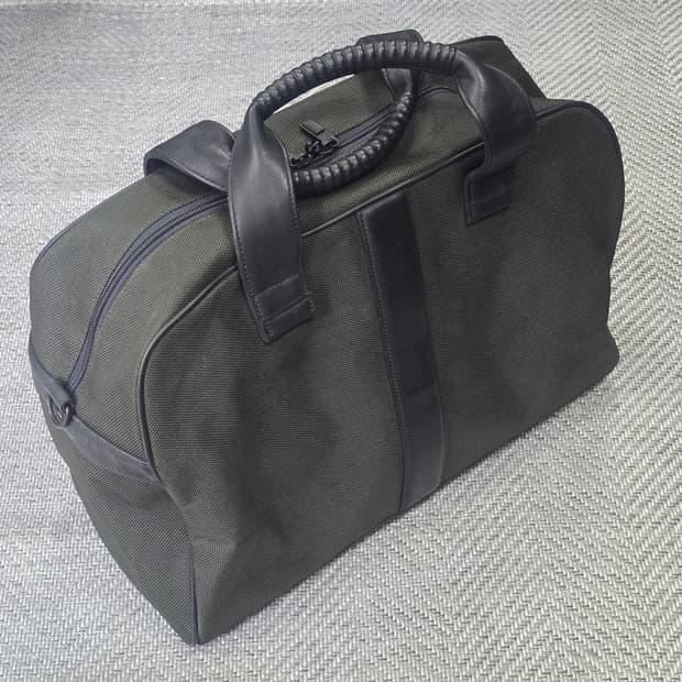 Im product issey Miyake 90s 보스턴백