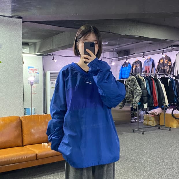 나이키 00s 센터 스우시 웜업 B3195