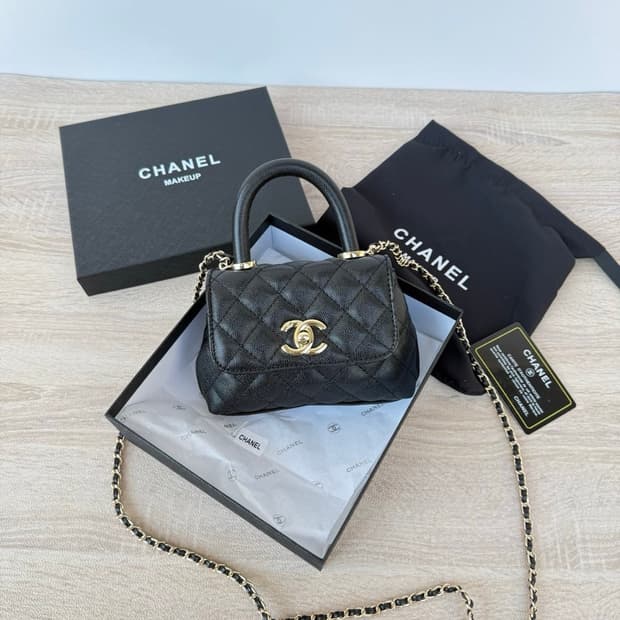 샤넬 코코 탑핸들 캐비어 체인 크로스백 샤넬 메이크업백 VIP