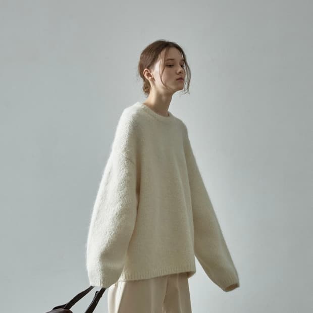 새상품)파사드패턴 알파카클라우드니트 아이보리