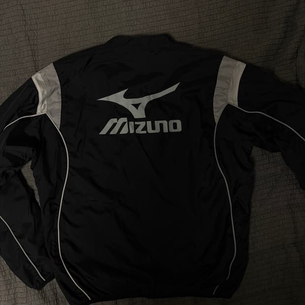 미즈노 빅로고 반집업 바람막이
